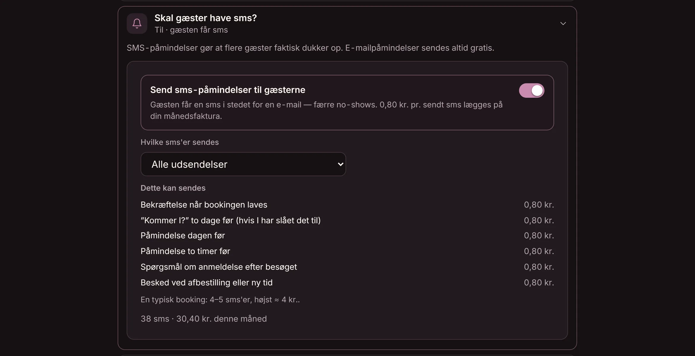 Spørgsmålet ”Skal gæster have sms?” i Goboblos indstillinger: send sms-påmindelser til gæsterne — gæsten får sms i stedet for mail, færre no-shows — demo-stedets rigtige visning i mørk tilstand